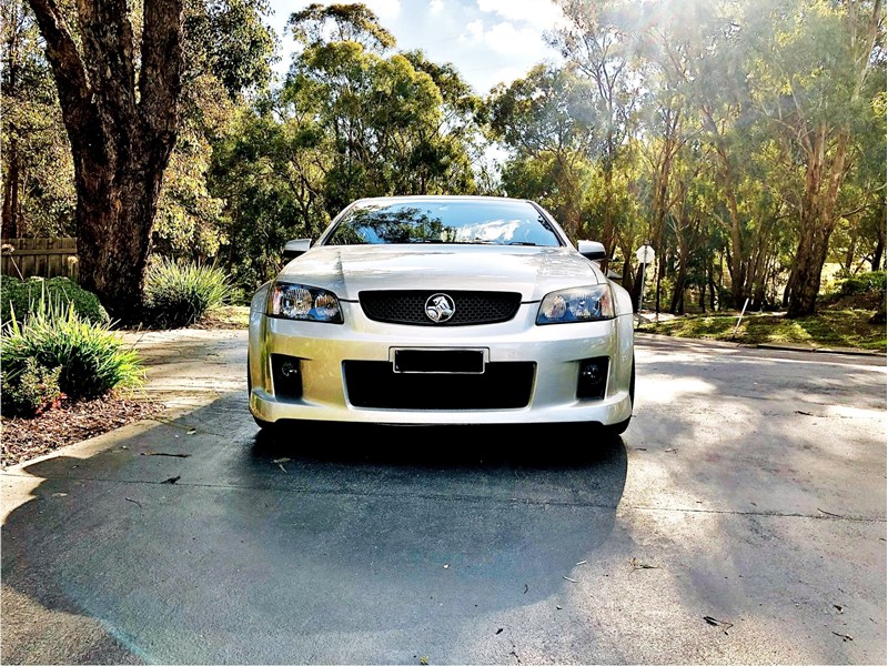 holden commodore ss 981232 002