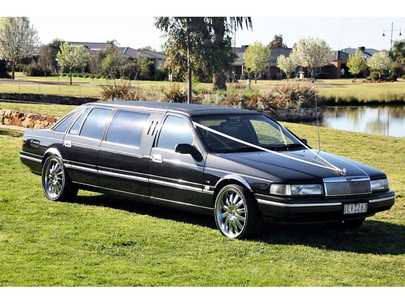 ford limousine 981436 012