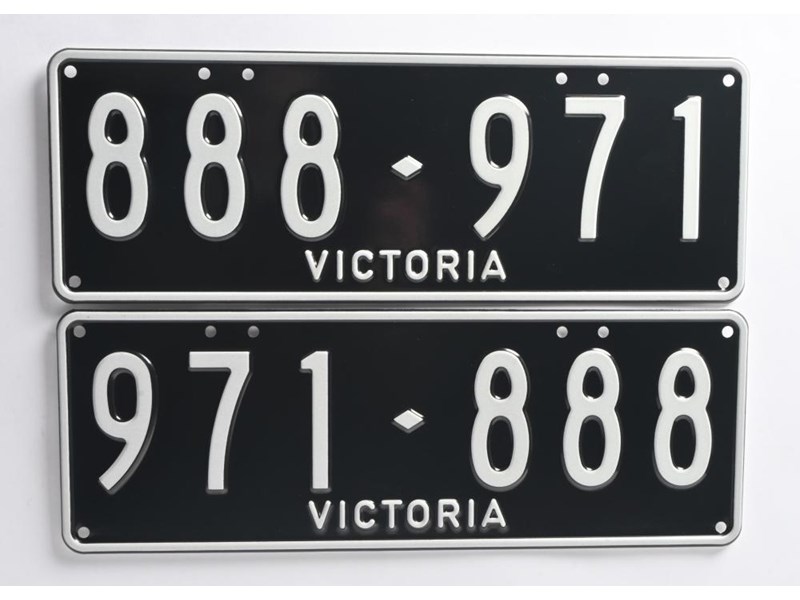 number plates numerical 984845 001