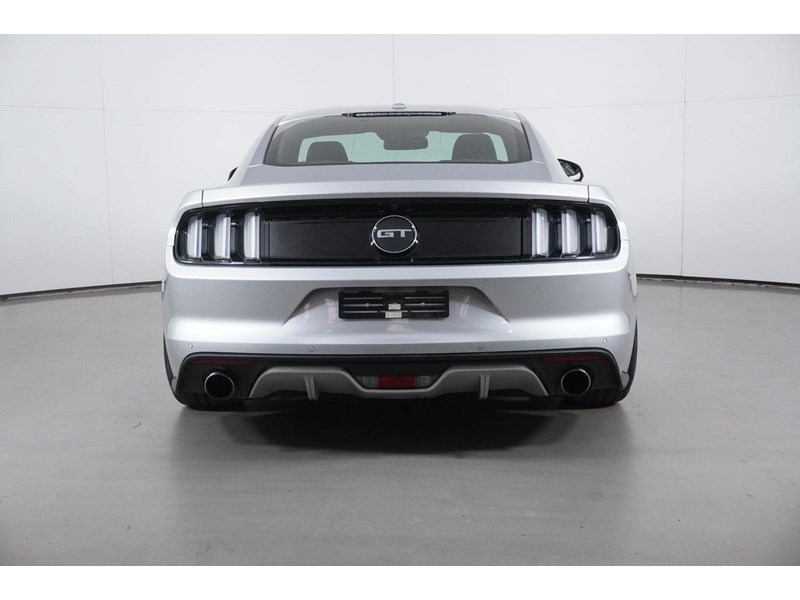ford mustang 986324 006
