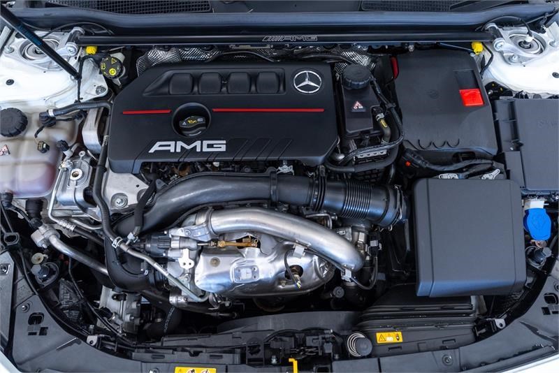 mercedes-amg cla 986637 018