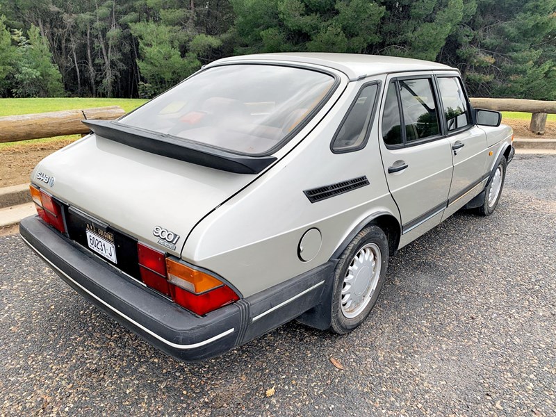 saab 900i 986906 001