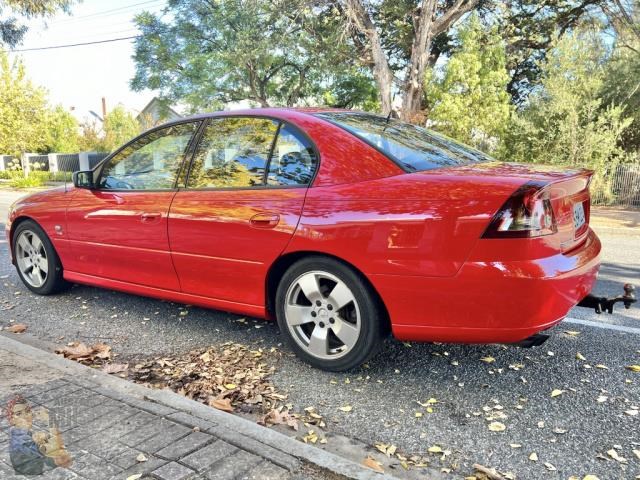 holden commodore 987430 010