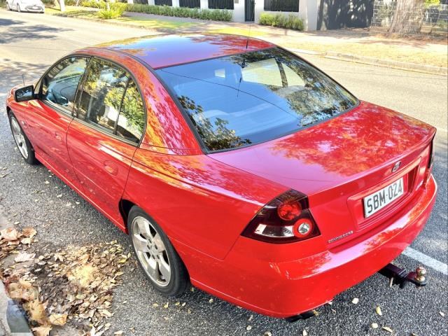 holden commodore 987430 013