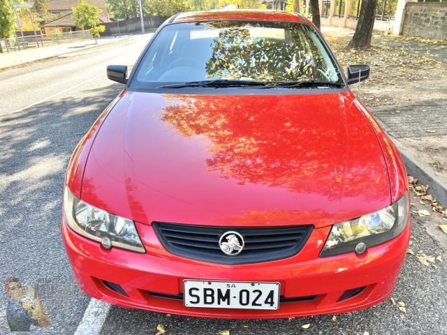 holden commodore 987430 017