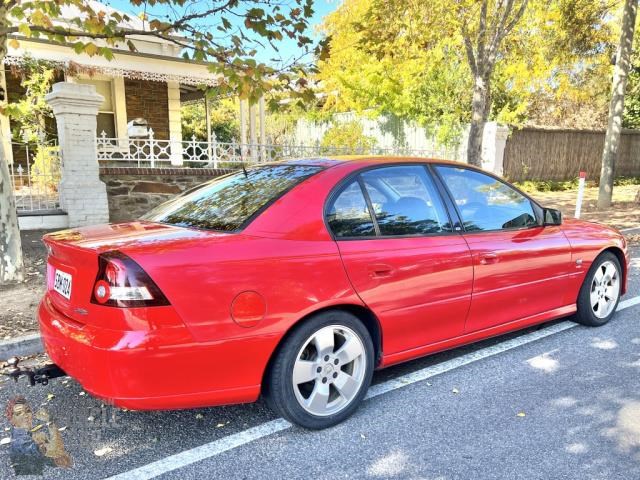 holden commodore 987430 022