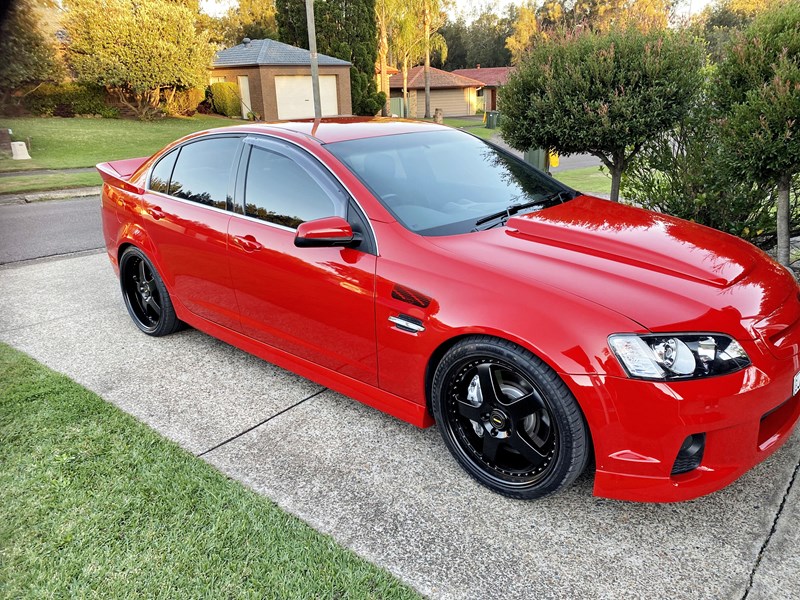 holden commodore ss-v 987707 003