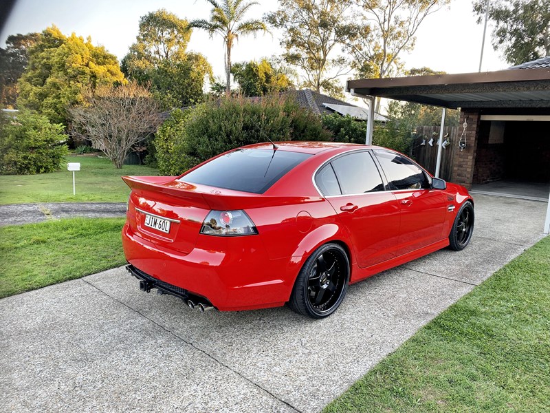 holden commodore ss-v 987707 001