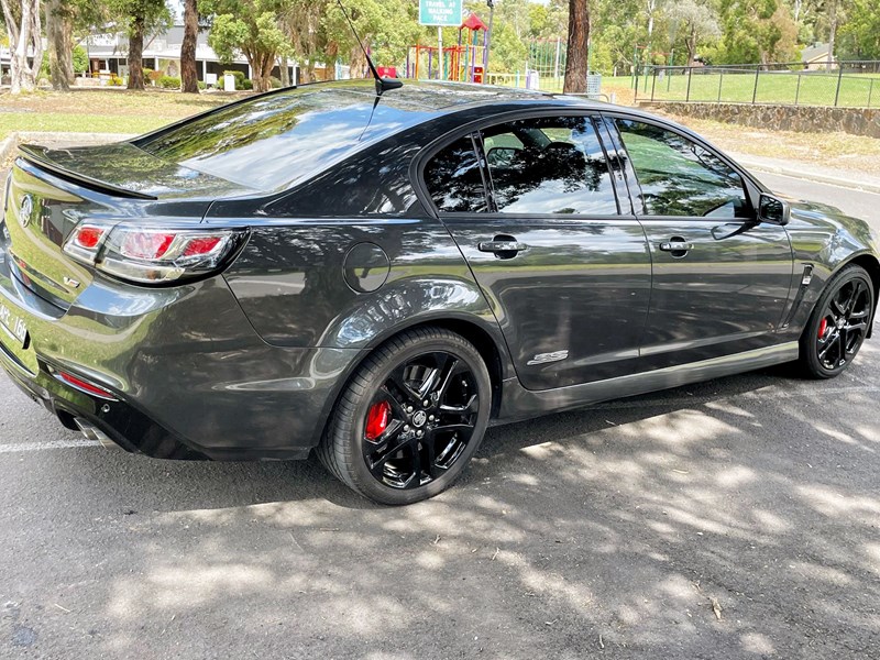 holden ss-v 988371 004