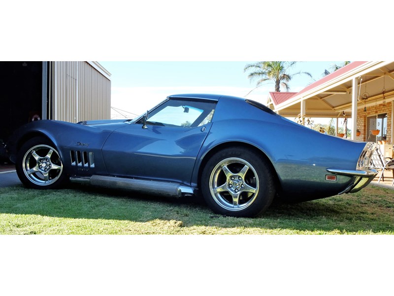 chevrolet corvette 988374 004