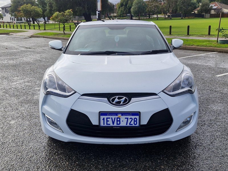 hyundai veloster 988755 003