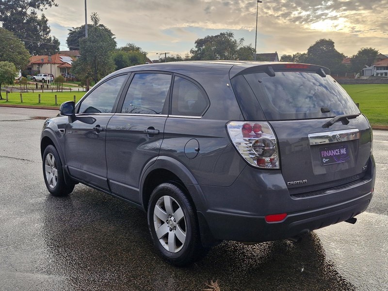 holden captiva 988758 005