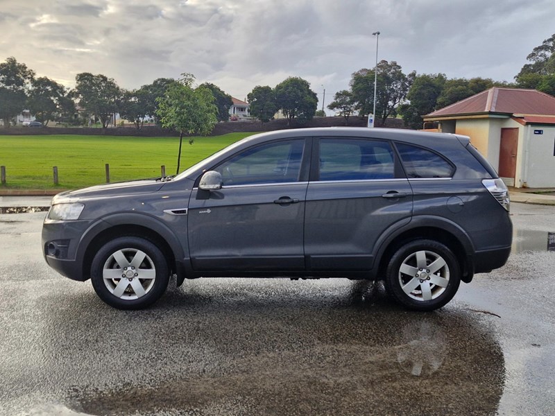 holden captiva 988758 006