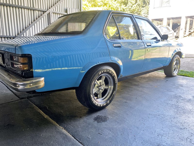 holden torana 989568 004