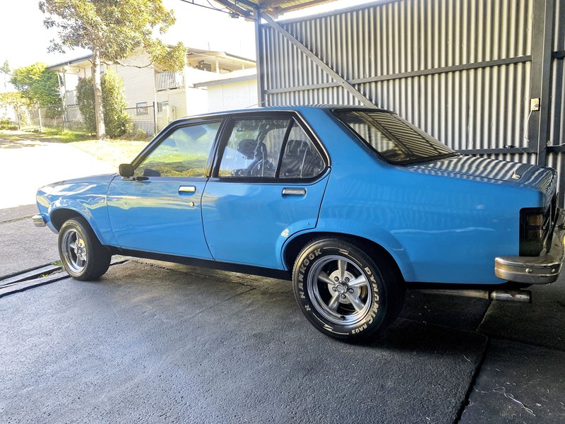 holden torana 989568 003