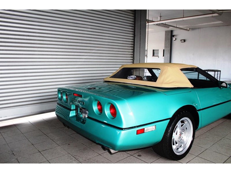 chevrolet corvette 989138 005