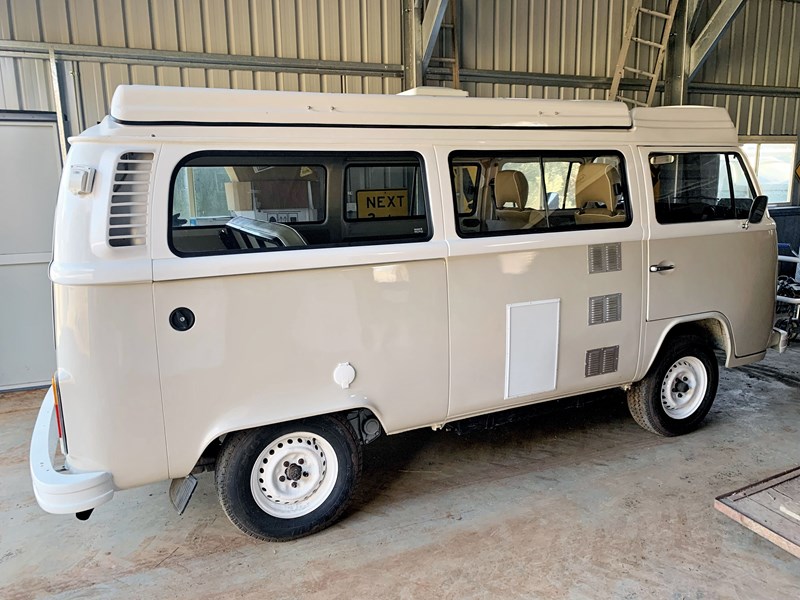 volkswagen kombi 989329 004