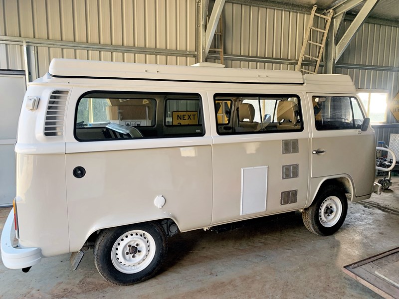 volkswagen kombi 989329 006