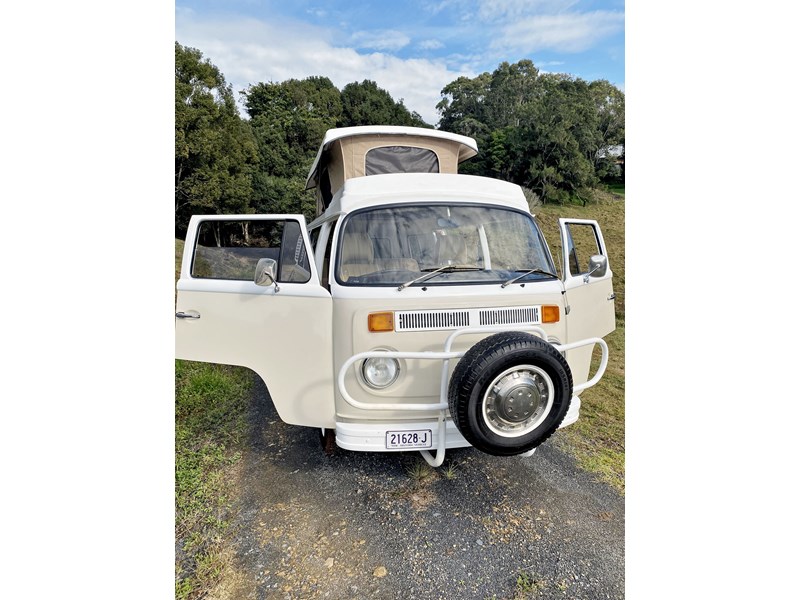 volkswagen kombi 989329 001