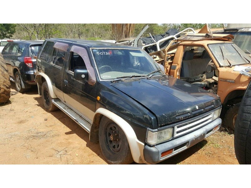 nissan terrano 989870 001