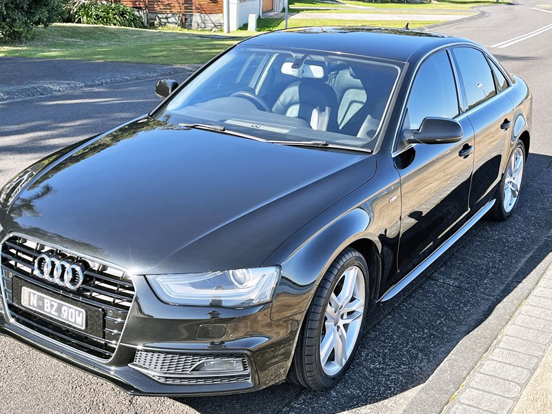 audi a4 990119 001