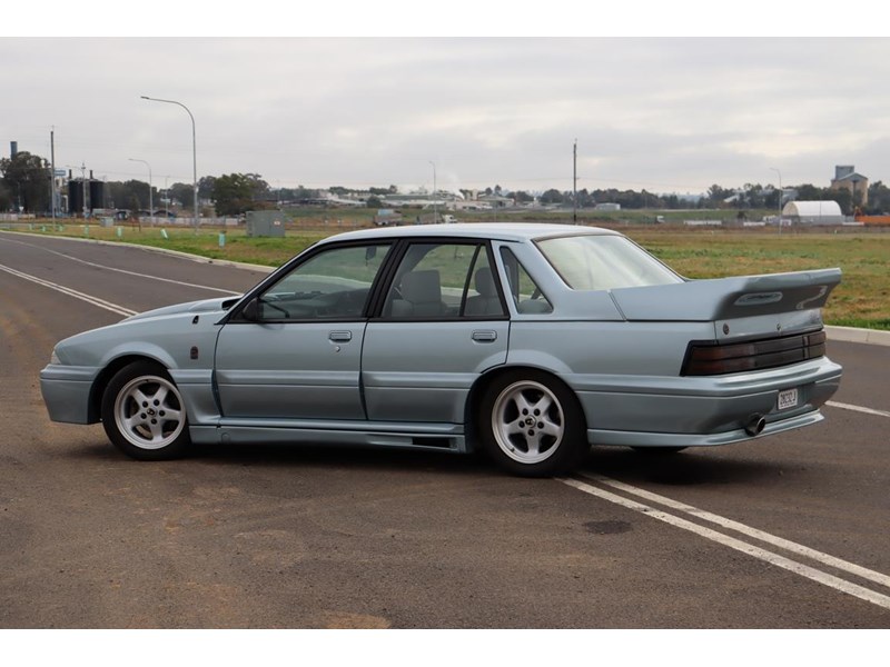 hsv commodore 990315 003