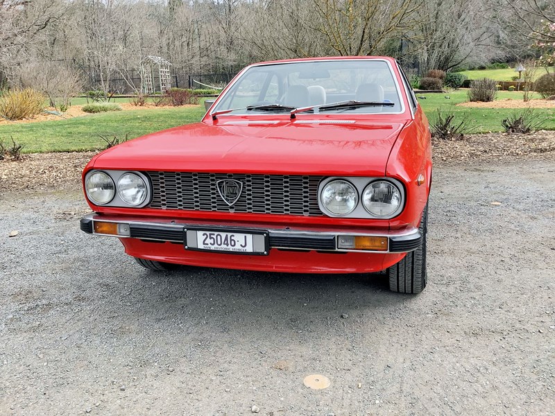 lancia beta 990429 003