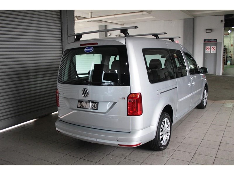 volkswagen caddy 990616 006