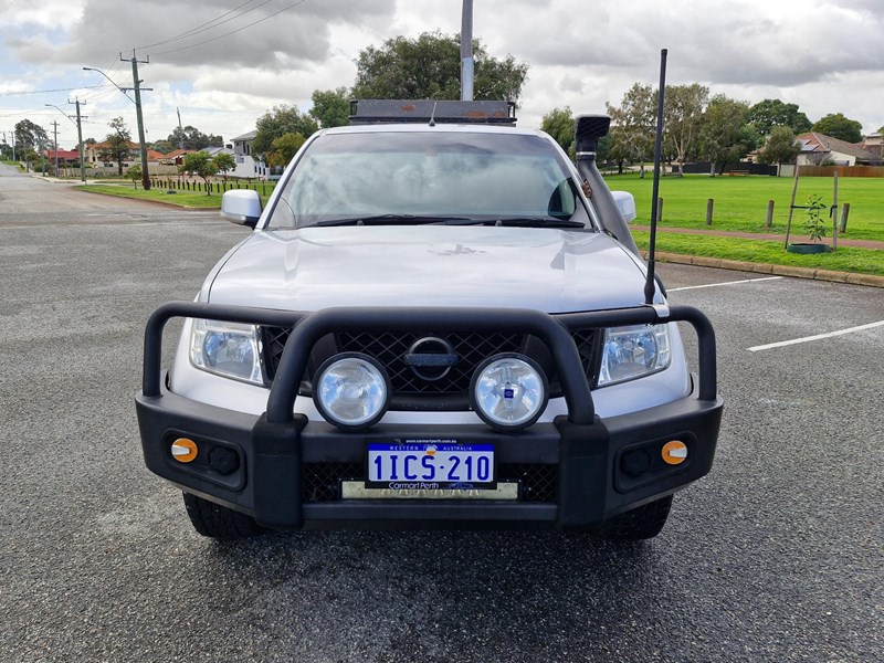 nissan navara 990055 005