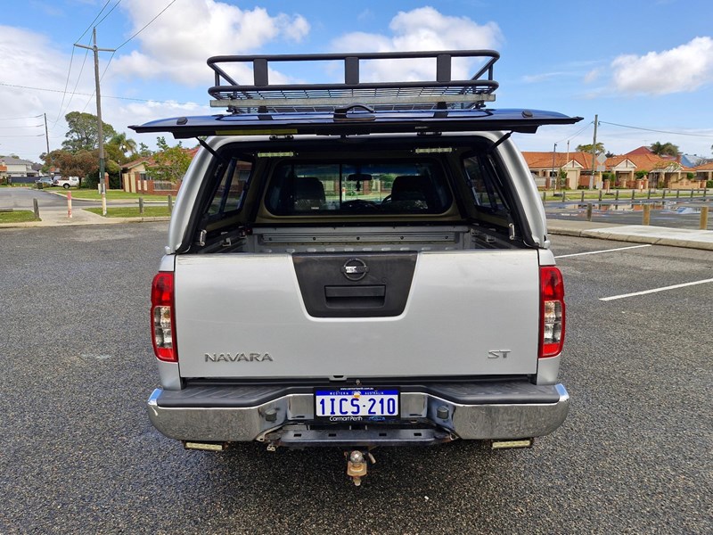 nissan navara 990055 007