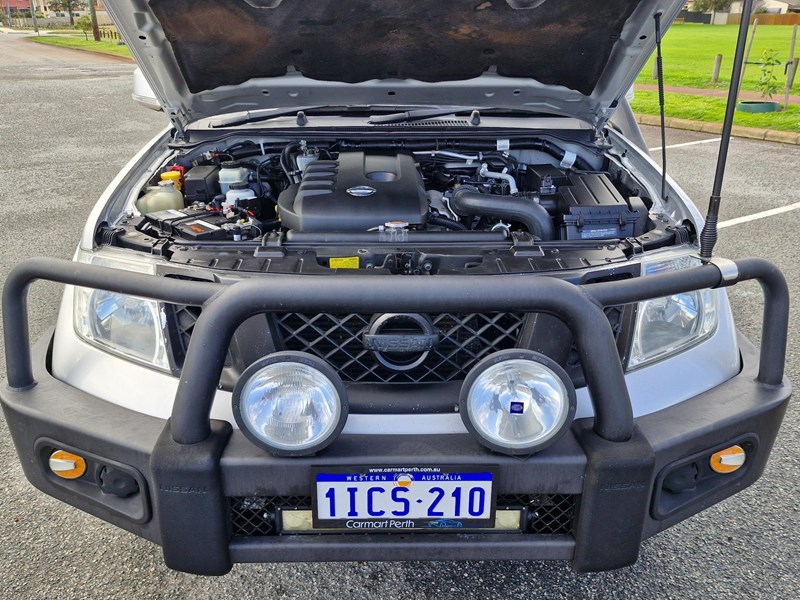 nissan navara 990055 008