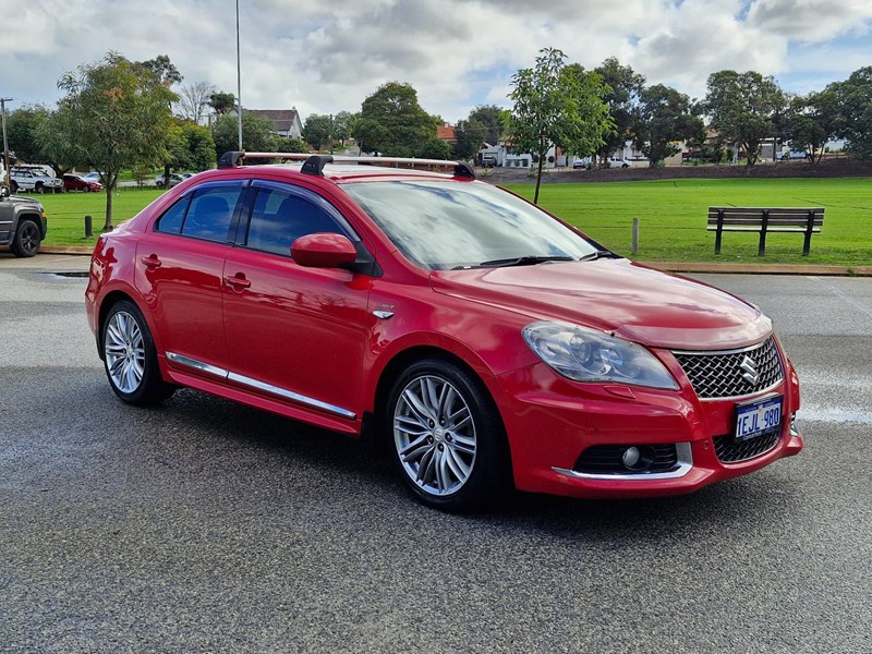 suzuki kizashi 990053 002