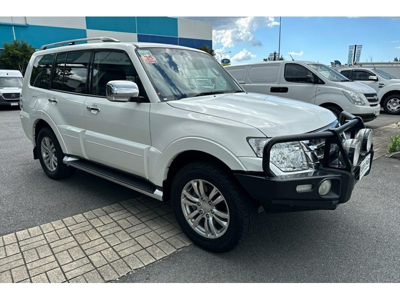 mitsubishi pajero 990968 001