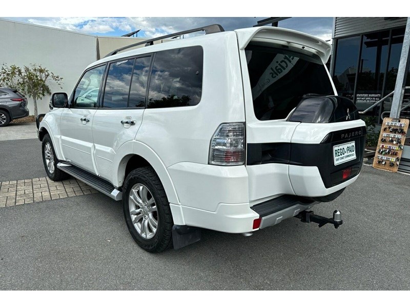 mitsubishi pajero 990968 005