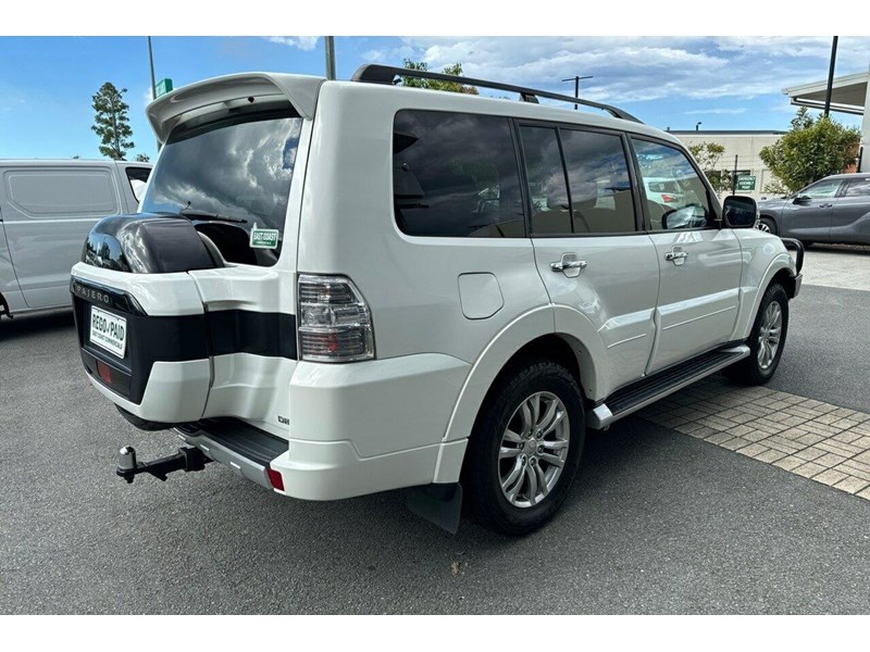 mitsubishi pajero 990968 007