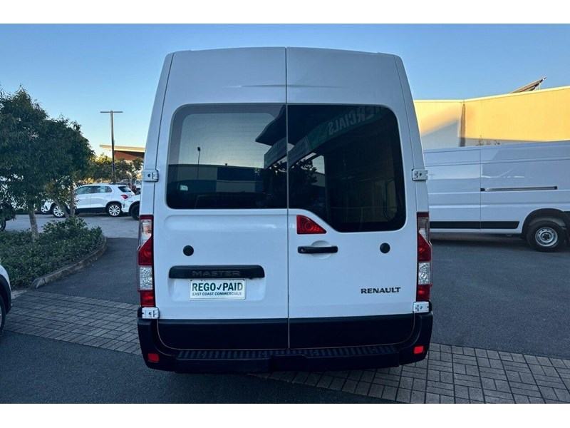 renault master 990976 006