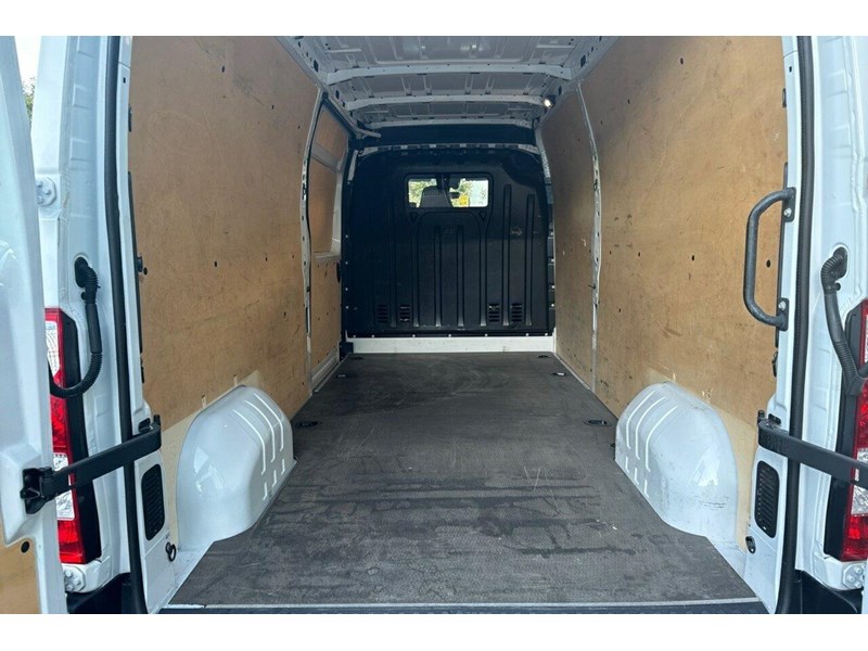 renault master 990976 008