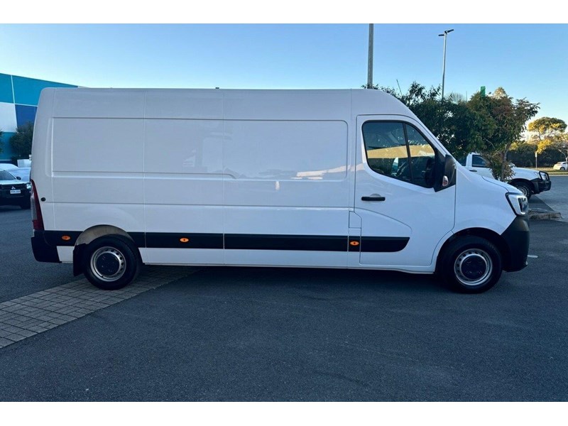 renault master 990976 010