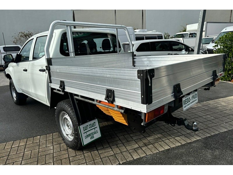 mitsubishi triton 990985 005