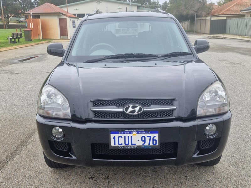 hyundai tucson 990584 021