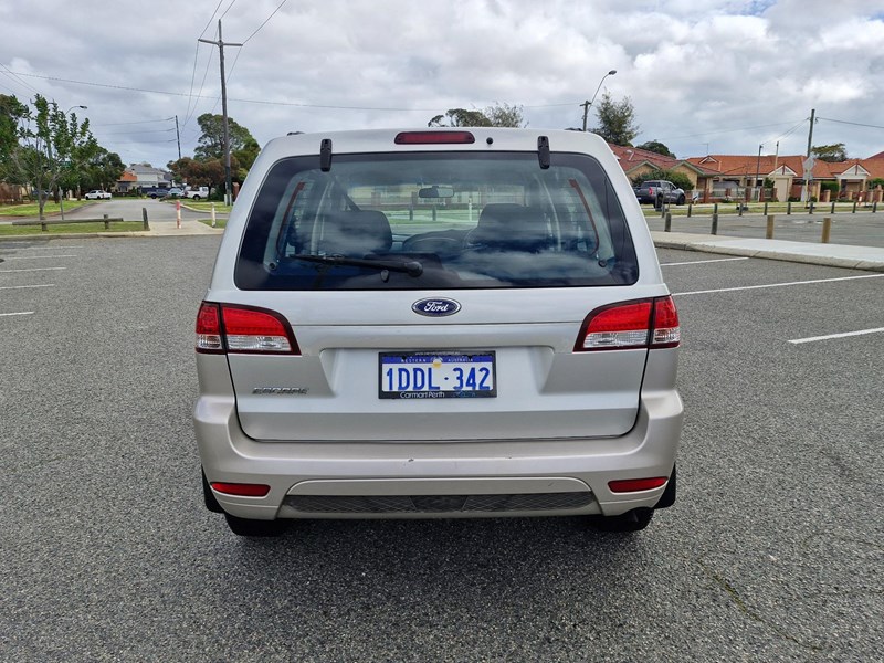 ford escape 991320 004