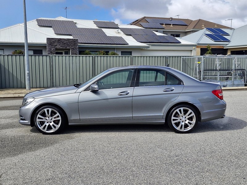 mercedes-benz c-class 991951 005