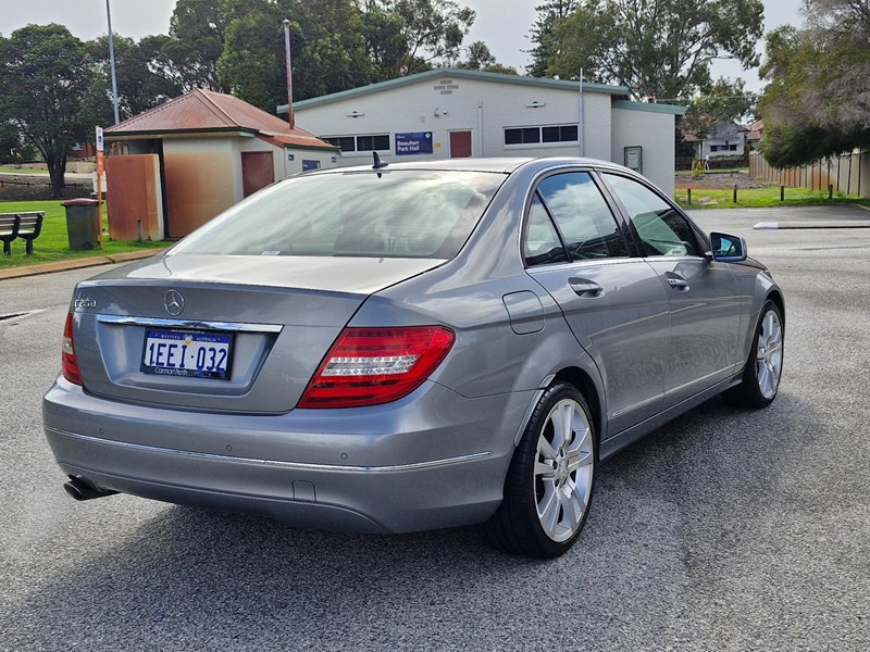 mercedes-benz c-class 991951 007