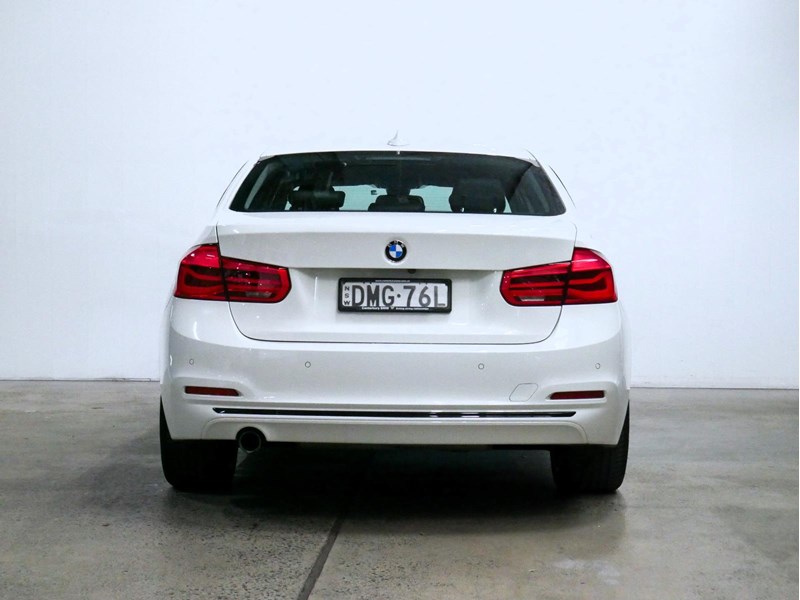 bmw 3 series 992965 010