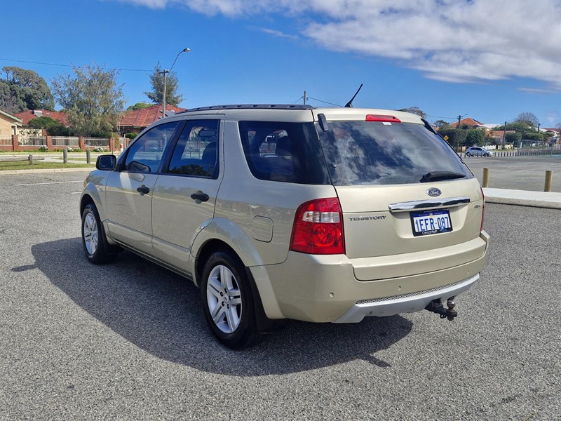 ford territory 992427 006