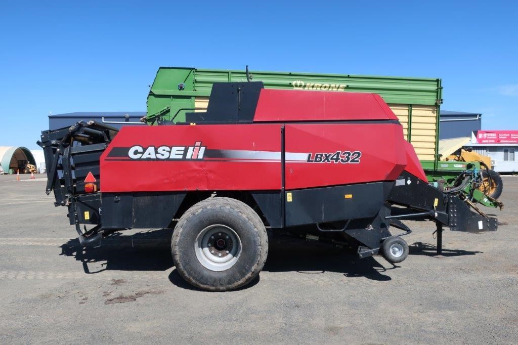 2008 CASE IH LBX432 BIG SQAURE BALER for sale