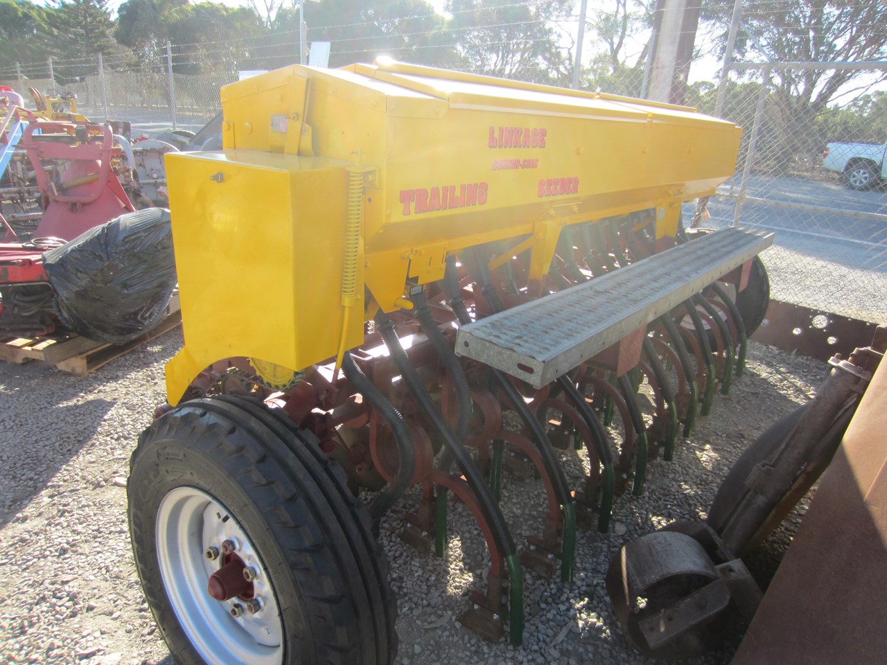 CONNOR SHEA 18 RUN LINKAGE & TRAILED COIL TYNE BAKER BOOT SEEDER (08