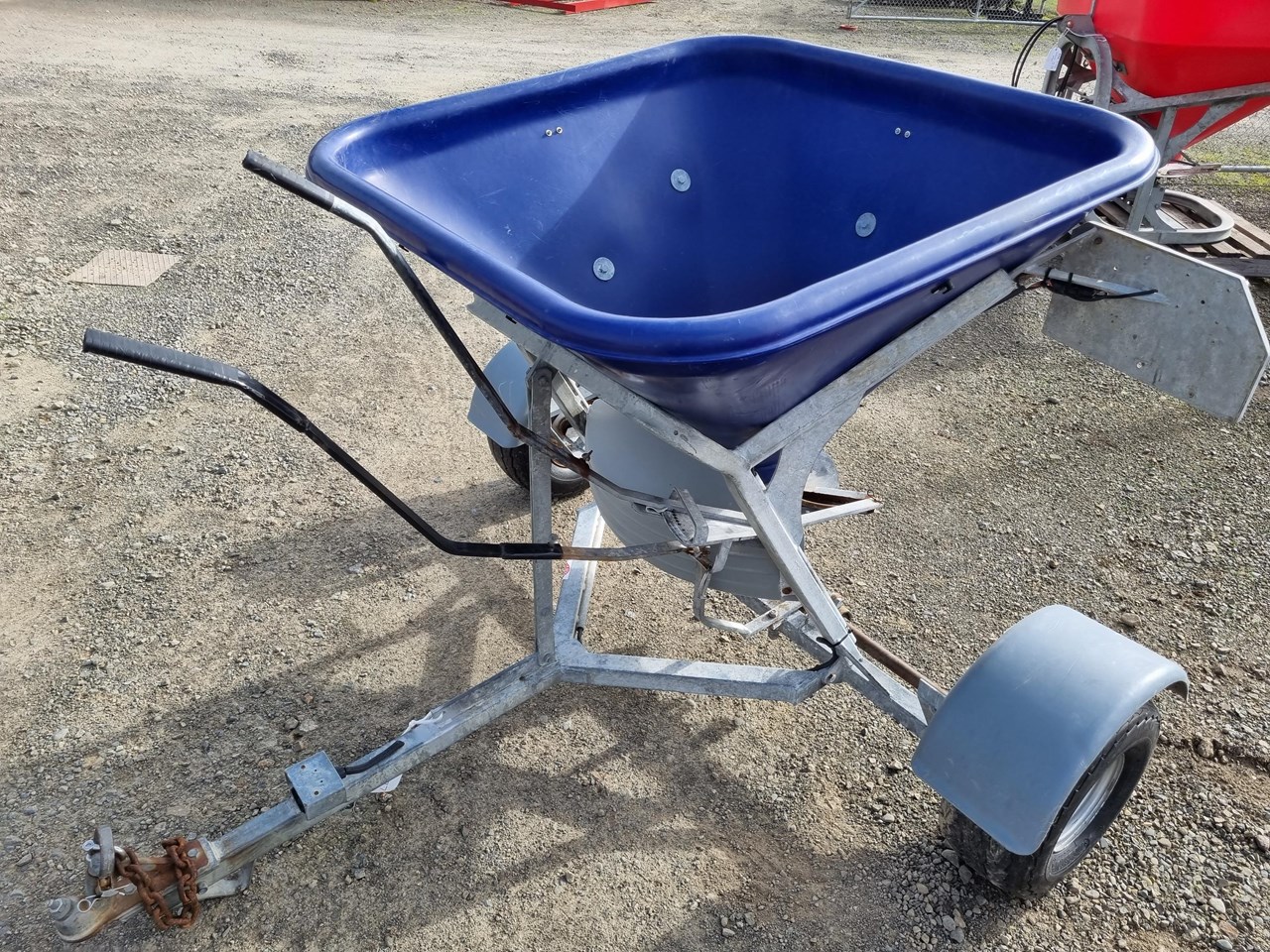WALCO 350 WIDE AXLE FERTILISER SPREADER for sale