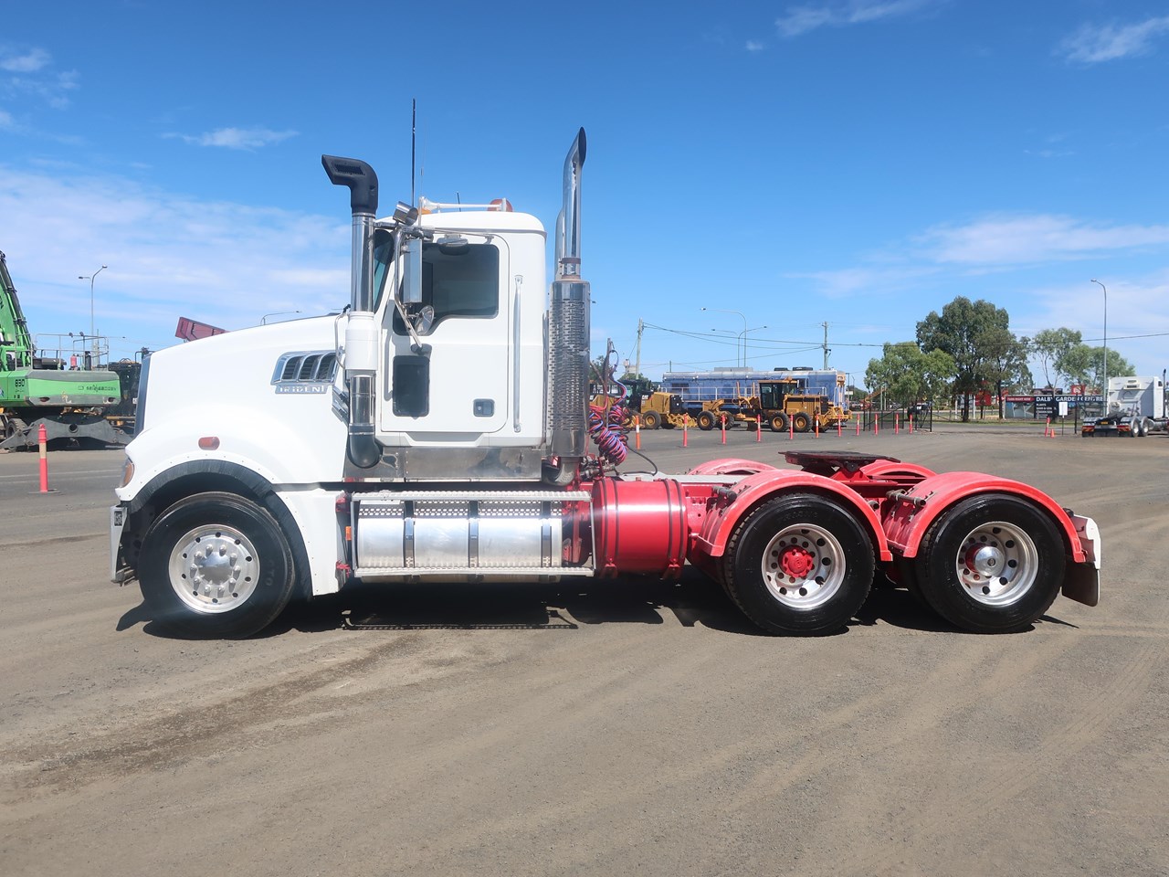 2010-mack-trident-for-sale