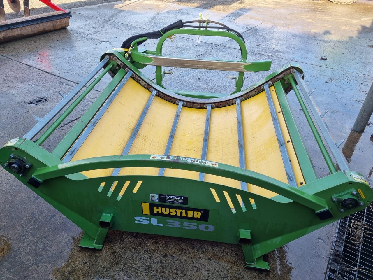 HUSTLER SL350 UNROLLA BALE FEEDER for sale